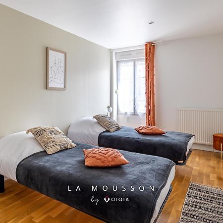 La Mousson ~ Centre-Ville ~ Arrivee Autonome 앙노네 외부 사진